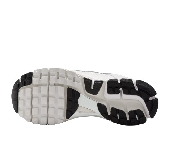 Nike Vomero 5 - Tripple White/Summit White